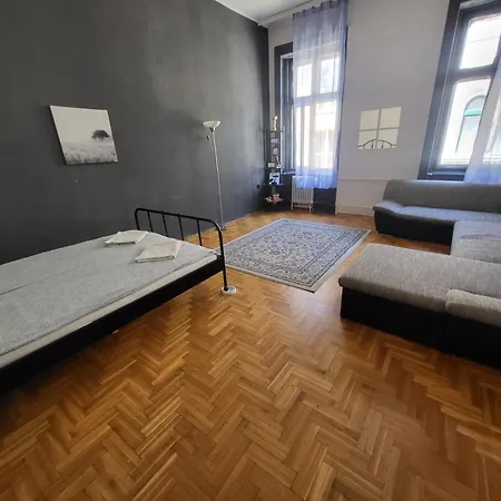 Casa Nora Πανσιόν Βουδαπέστη